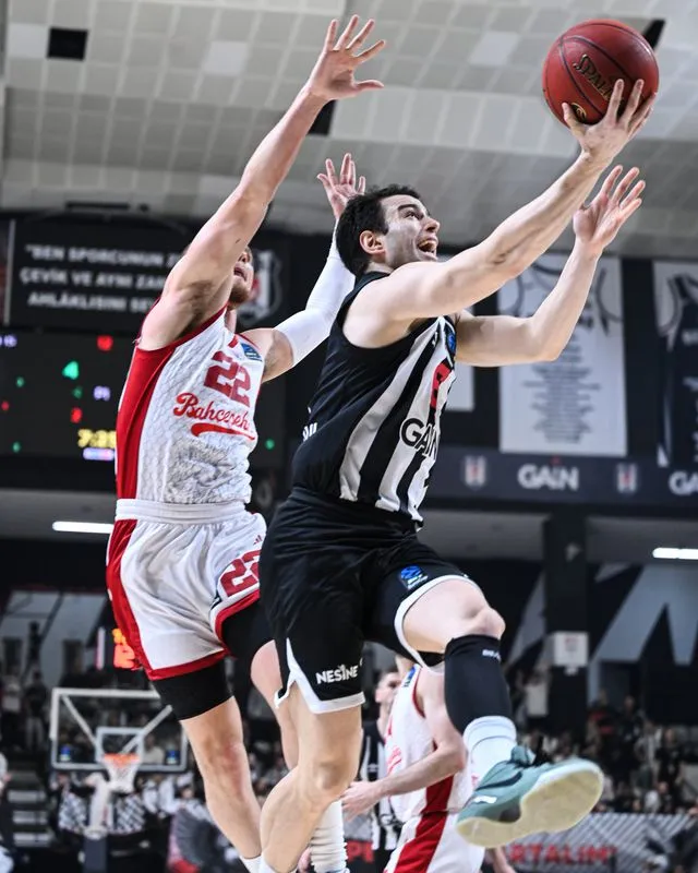 Bahçeşehir Koleji: 91 - 72
