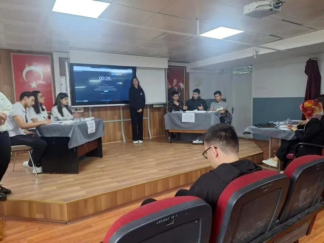 Bozdoğanlı öğrenciler başarılarıyla gururlandırdı