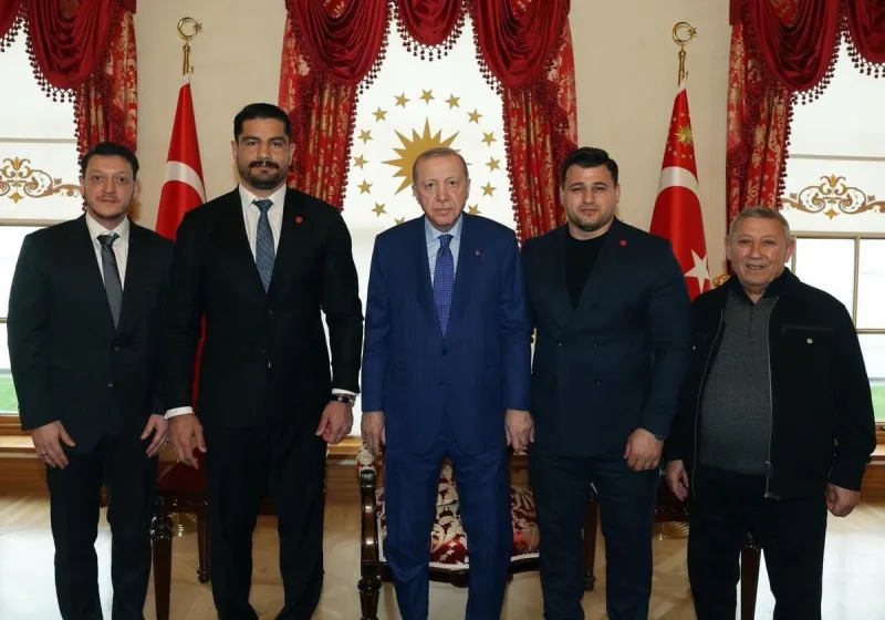 Cumhurbaşkanı Erdoğan, Türkiye Güreş Federasyonu Başkanı Taha Akgül